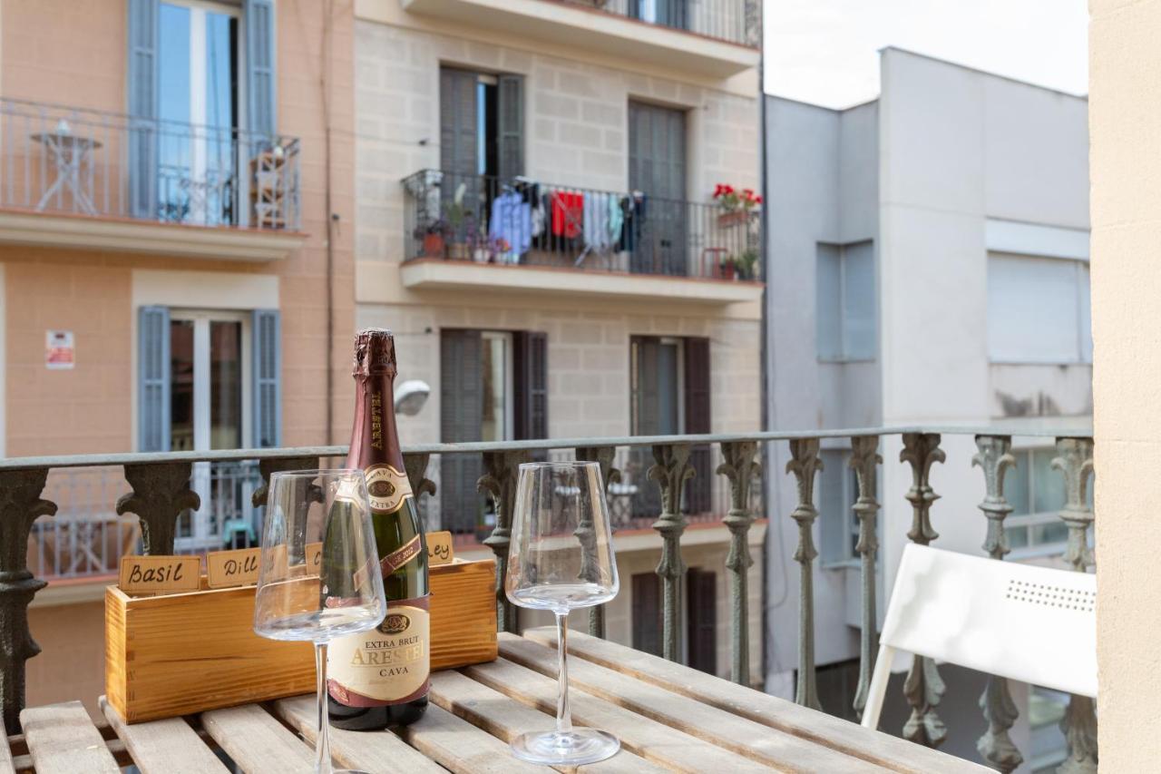 Aparteasy - Turo Park With Lovely Balcony برشلونة المظهر الخارجي الصورة